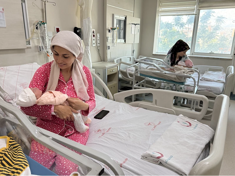 Ebeler anne adaylarına gebelik sürecinde rehberlik ediyor
