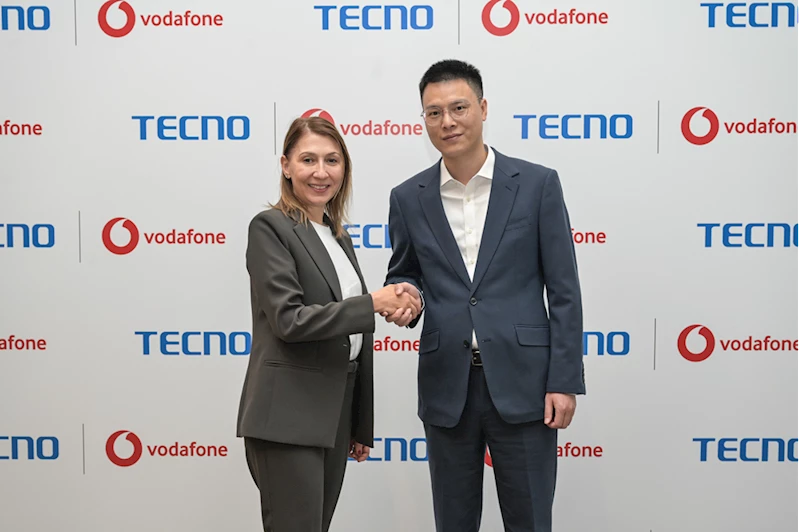 5G destekli Tecno Camon 40 Pro modeli Vodafone Flex