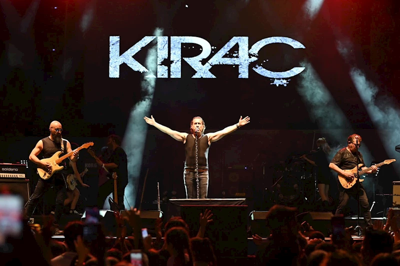 Şarkıcı Kıraç Antalya Demre