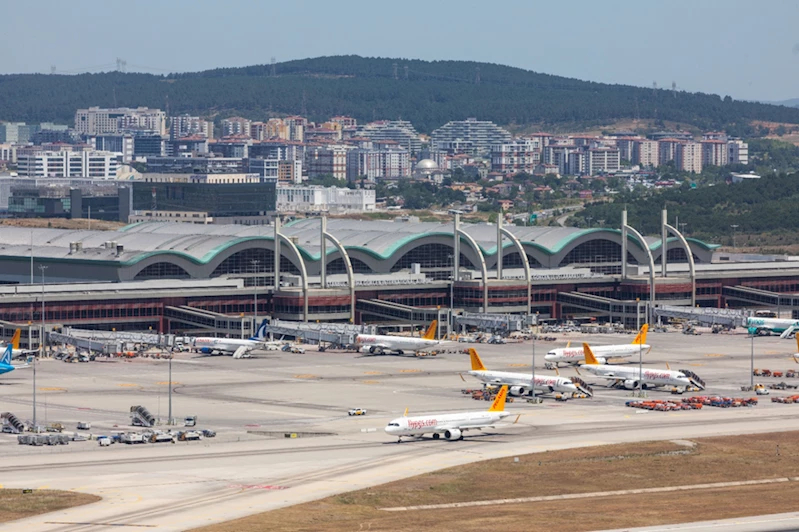Sabiha Gökçen, yolcu ve uçuş trafiğinde 7 rekor birden kırdı
